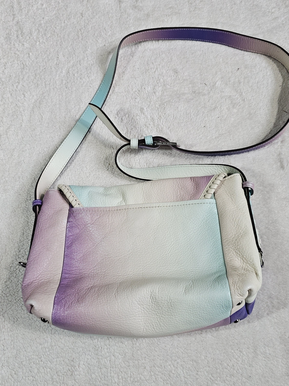 Aimee Kestenberg Pebble Leather Crossbody All For Love Aruba Ombre. - Picture 8 of 14